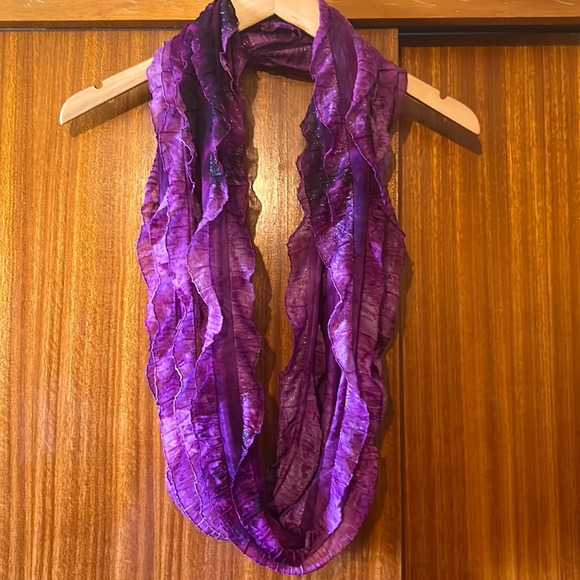 3 unworn Neck Rag fashion infinity scarves - 2 with metallic fibers, 1 without. - Picture 3 of 8